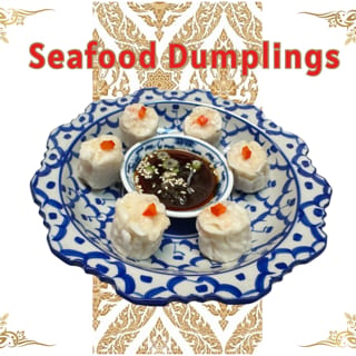 Seafood Dumplings (6 Pcs)
